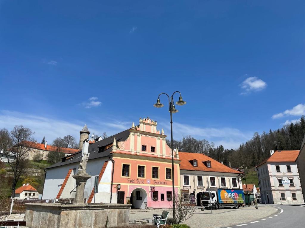 Zgradba, v kateri se nahaja aparthotel
