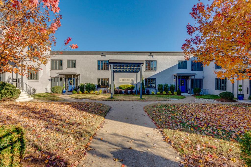 Nashville Flat Minutes From Everything -206 - Housity