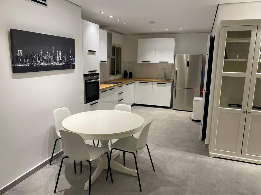 Superbe appartement luxe, à deux pas de la mer. - отзывы и видео