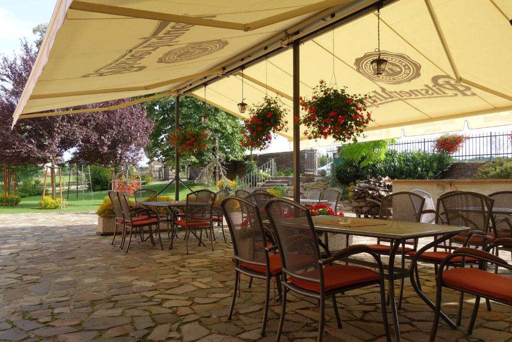 Ogród w obiekcie Hotel a restaurace Palfrig