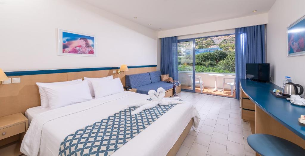 Royal & Imperial Belvedere Resort - 1