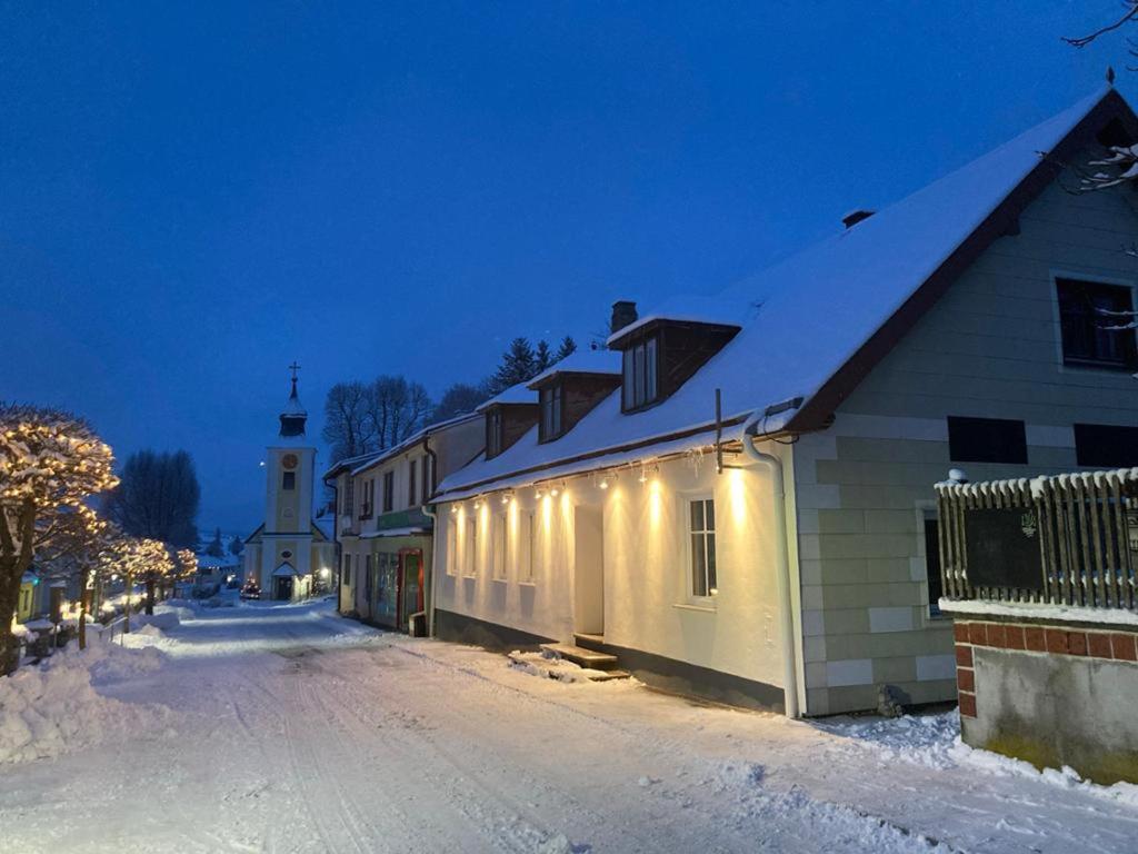 Bühnenwirtshaus Juster v zimě