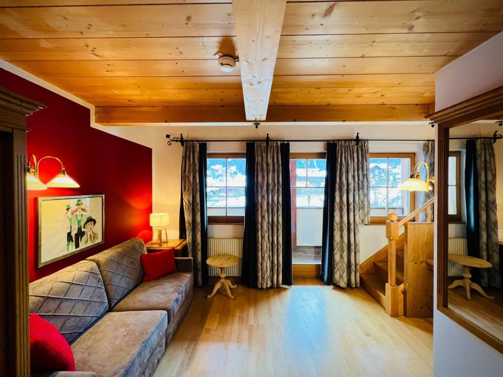 Postel nebo postele na pokoji v ubytování Hotel Gasthof Adler