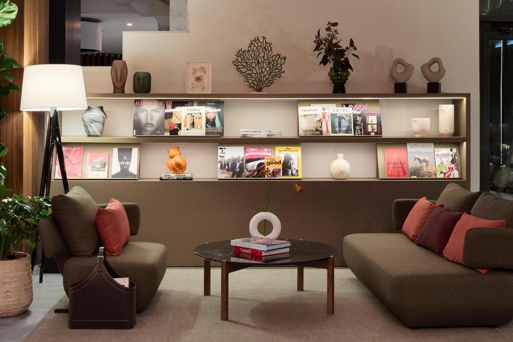 ME Barcelona - Resim 28