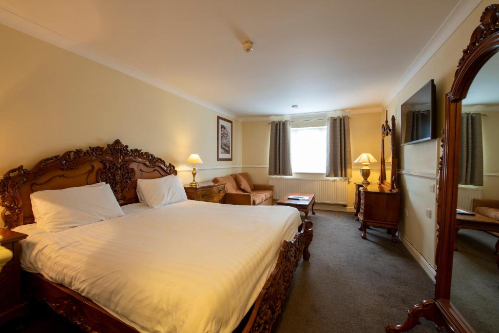 Southview Park Hotel - 