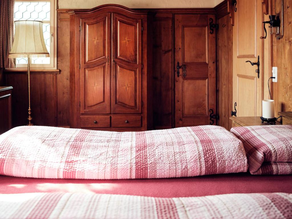 Gasthaus Hof - Quarto Individual Com Banheiro Privativo