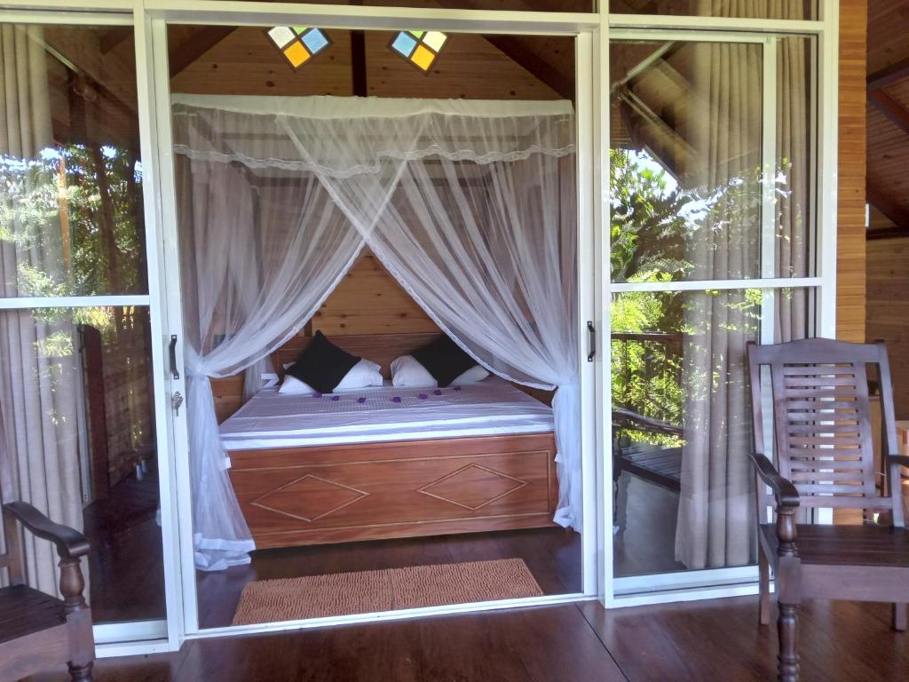 Кровать или кровати в номере Cinnamon View Lodge Mirissa