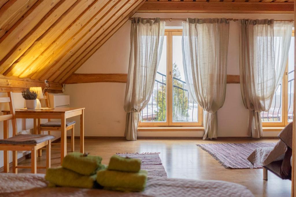 Ružas - Three-Bedroom House