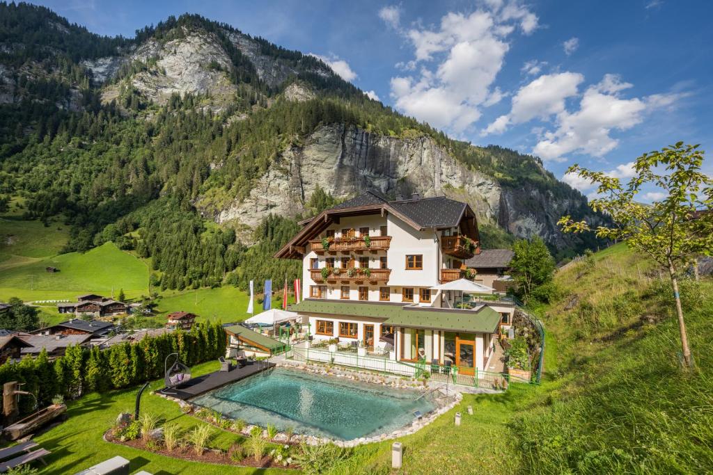 Üldine mäevaade või majutusasutusest Naturhotel Hüttenwirt im Grossarltal pildistatud vaade