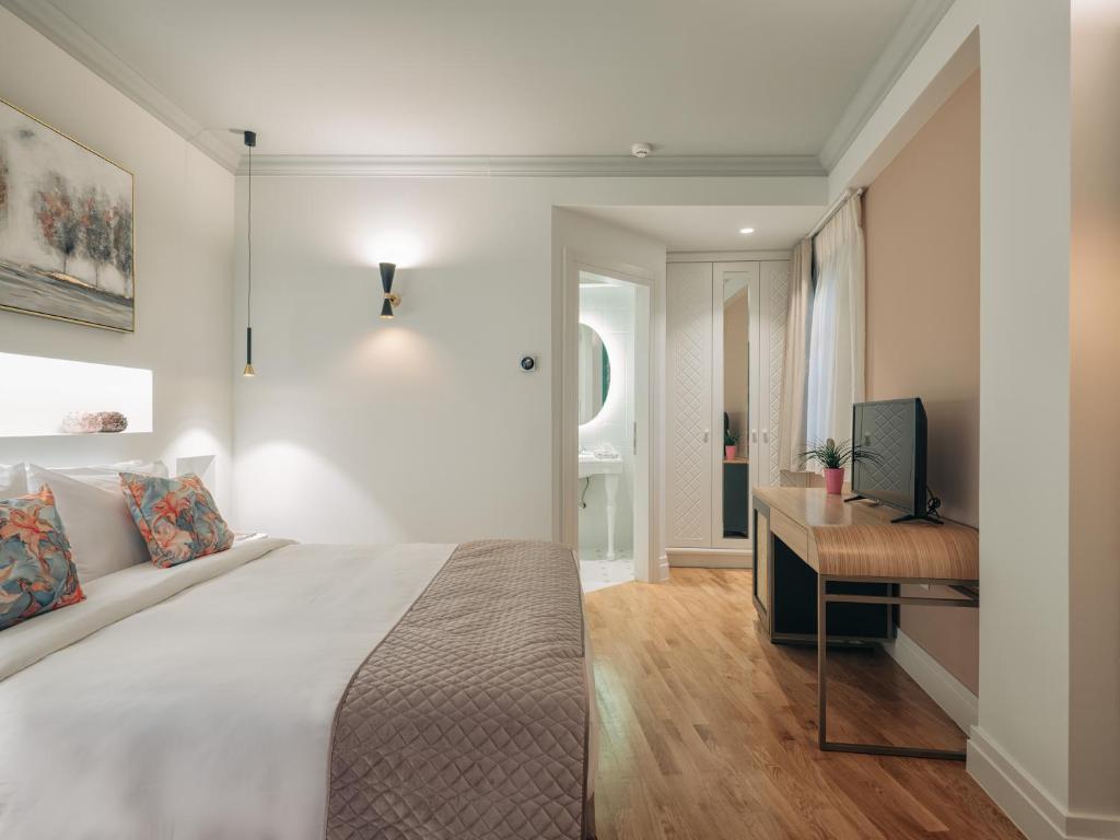 CASTRELLO Old Town Hospitality - 14