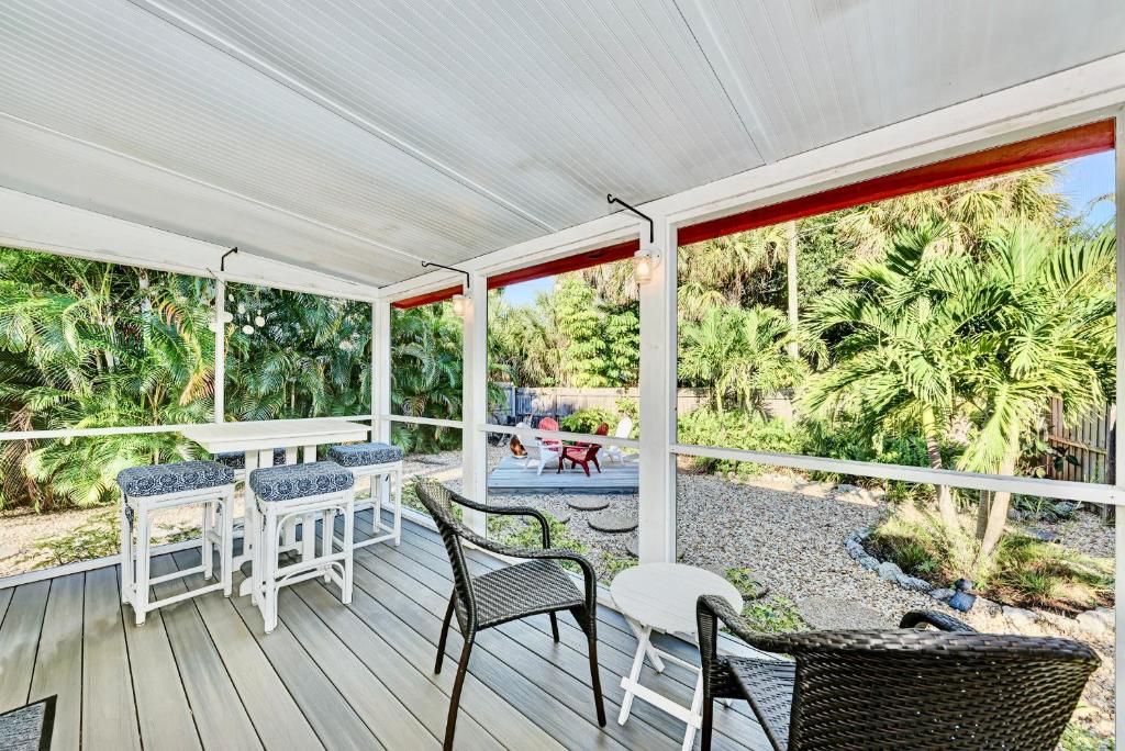 Holiday home Pink Flamingo, Siesta Key, USA - Booking.com