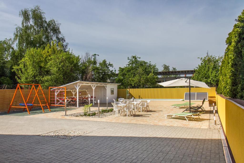 Bazén v ubytovaní Familia Apartment 152C alebo v jeho blízkosti