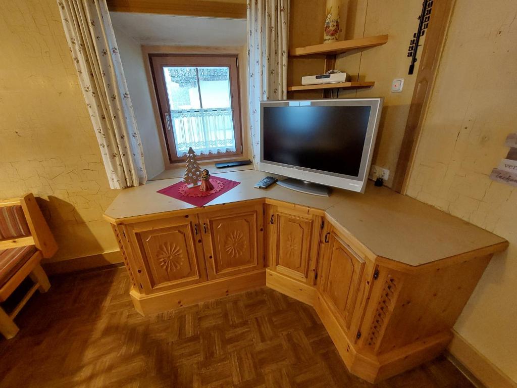 TV a/nebo společenská místnost v ubytování Ferienhaus Köck