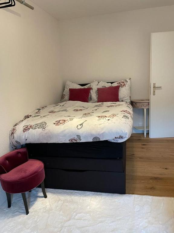 Postel nebo postele na pokoji v ubytování Royal Apartment 02