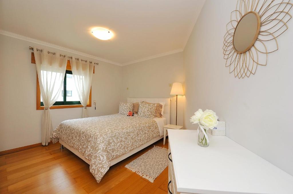 Katil atau katil-katil dalam bilik di T2 Cascais Centro - Ribeira das Vinhas