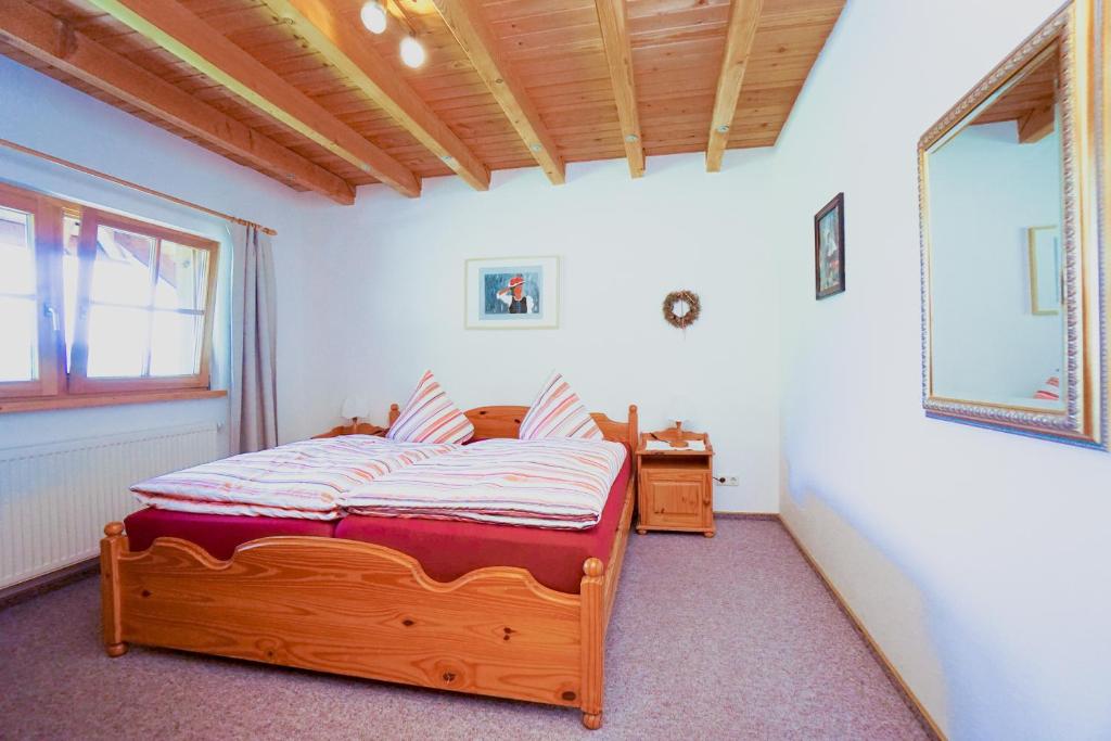 Hubertus Lodge - Apartment With Balcony