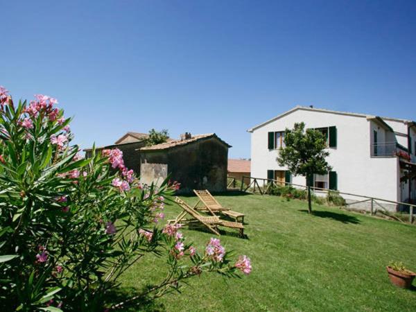 A garden outside Agriturismo Parmoleto