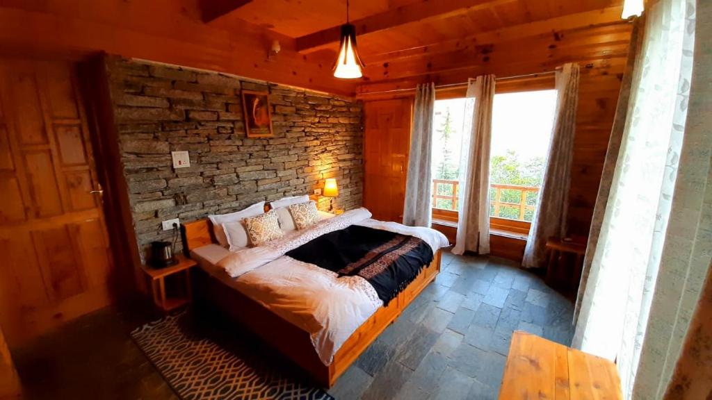 Gallery image of Ishan Log Huts- A Boutique Homestay-since 1999 in Jibhi