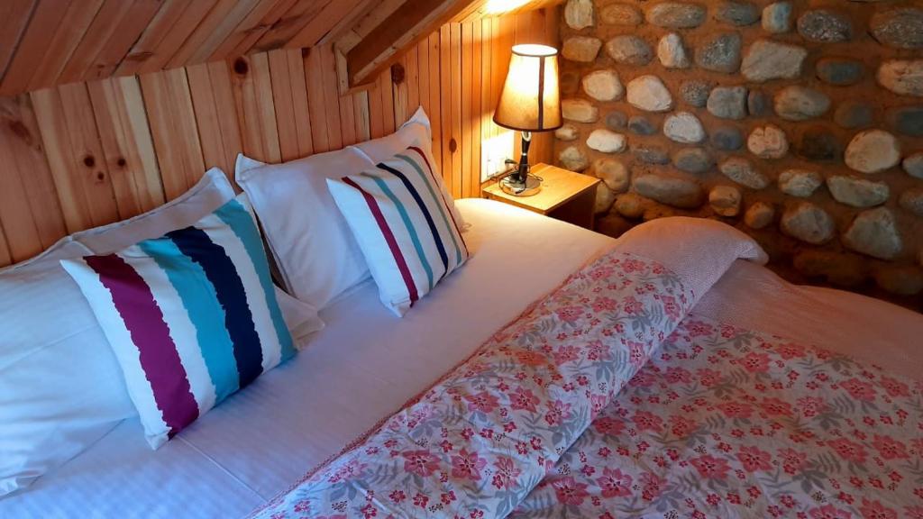 Gallery image of Ishan Log Huts- A Boutique Homestay-since 1999 in Jibhi