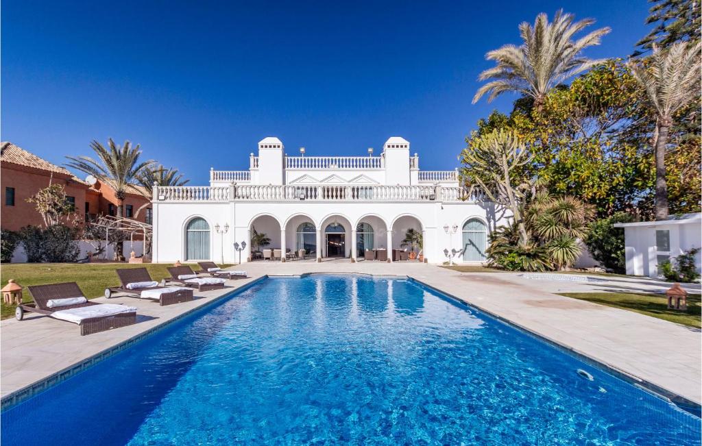 Beautiful home in Malaga with Sauna, Outdoor swimming pool ...