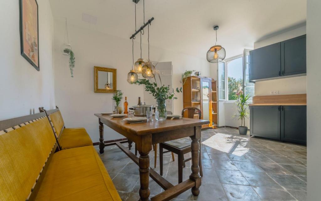 Le Bel Endroit - Joli Studio vue jardin - Housity