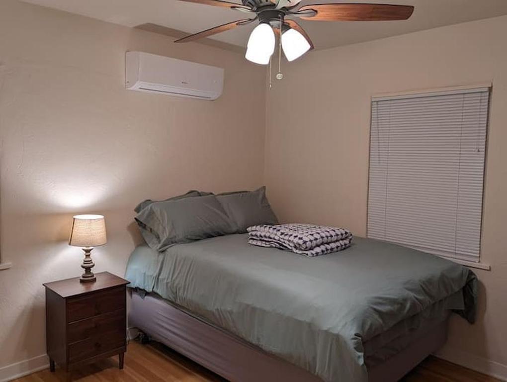 Amazing 2BR Home Steps to UNM North Campus, Albuquerque Updated