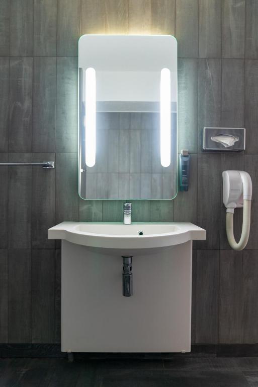 easyHotel Nice Old Town - Resim 44