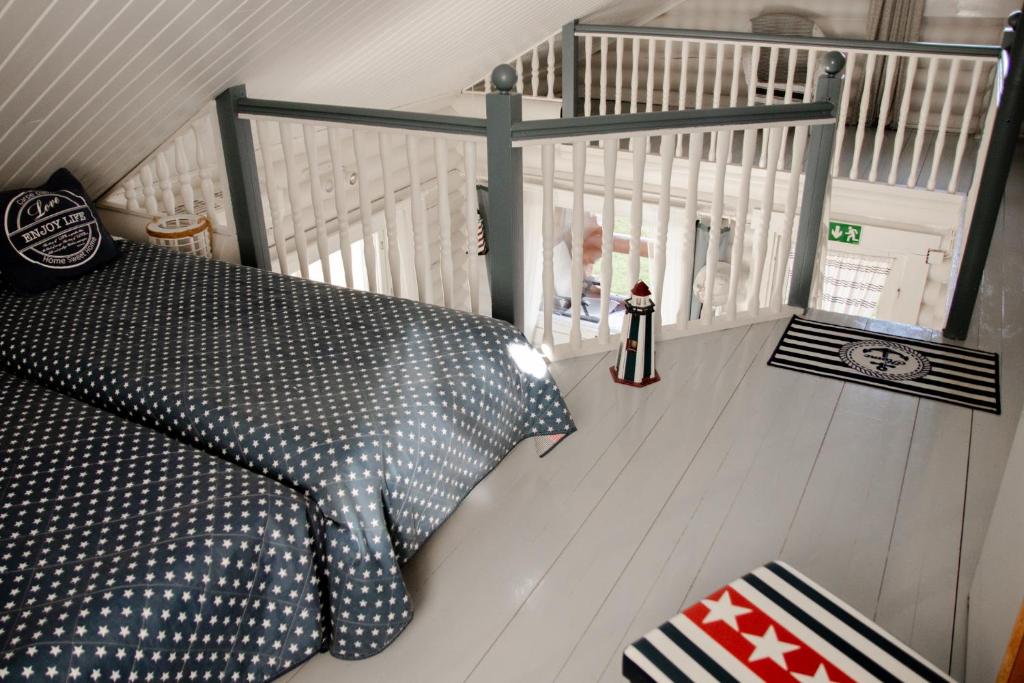 Mansikkaniemen Lomakeskus - Six Person Chalet - Männikkö (Pets Allowed)