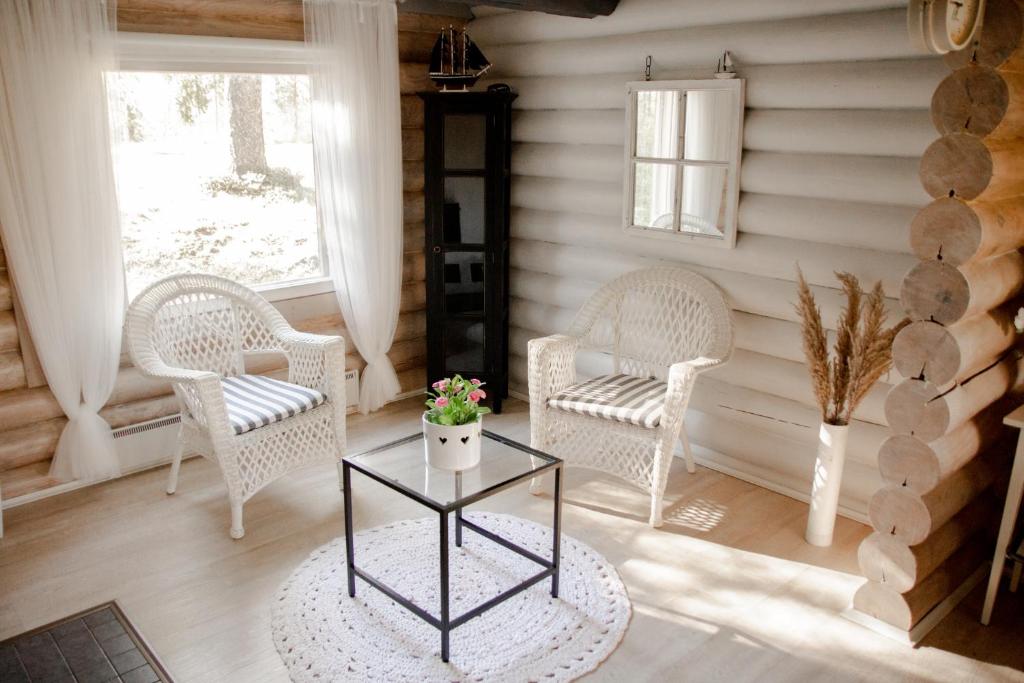 Mansikkaniemen Lomakeskus - Five Person Chalet - Lehto (No Pets Allowed)