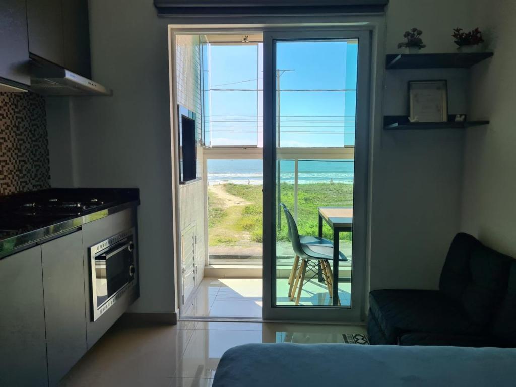 Gambar di galeri bagi Lindo Studio frente Mar Matinhos/PR. di Matinhos