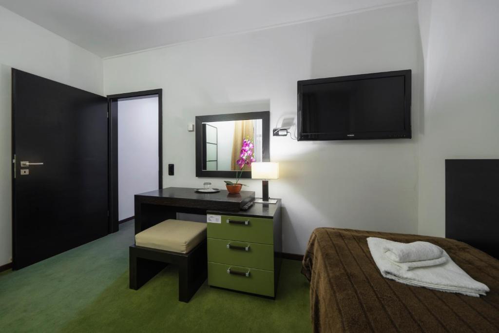 
Single Room - Disability Access
