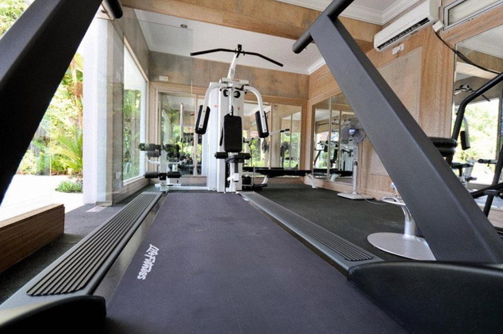 Fitness centrum a/nebo fitness zařízení v ubytování Terrace Hotel