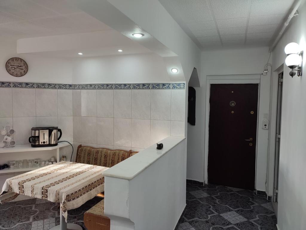 LaFru - Two-Bedroom Apartment