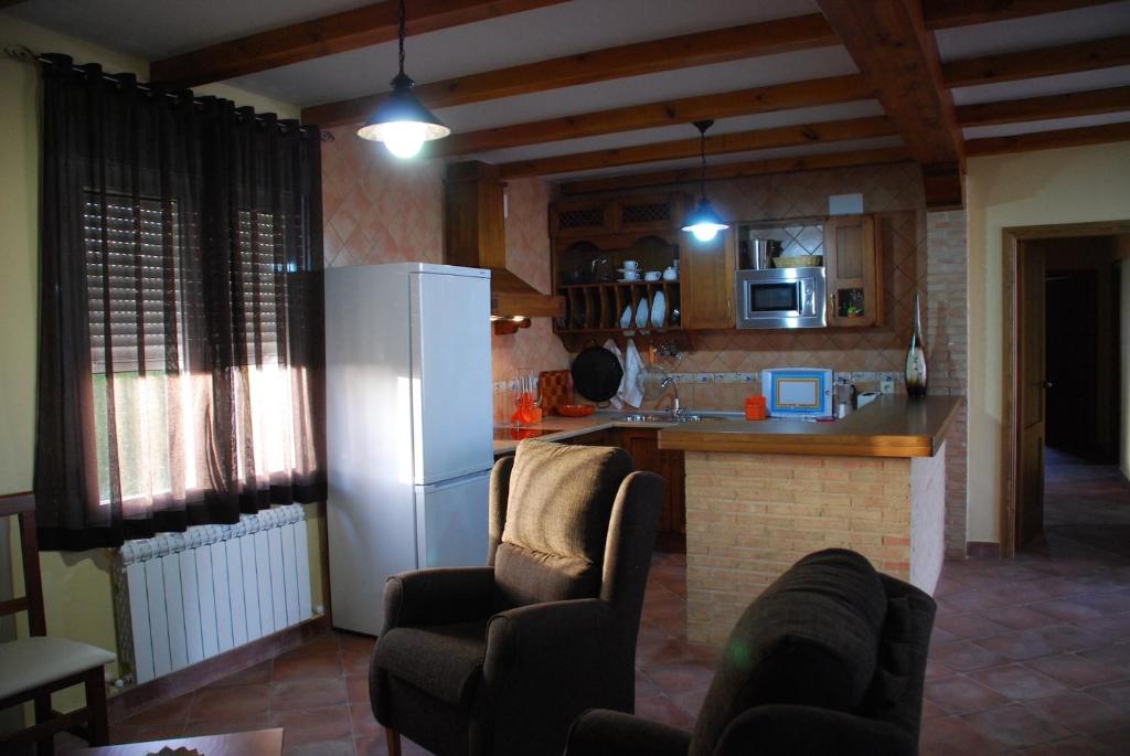 Kuchyň nebo kuchyňský kout v ubytování Casa Rural Tablas de Daimiel