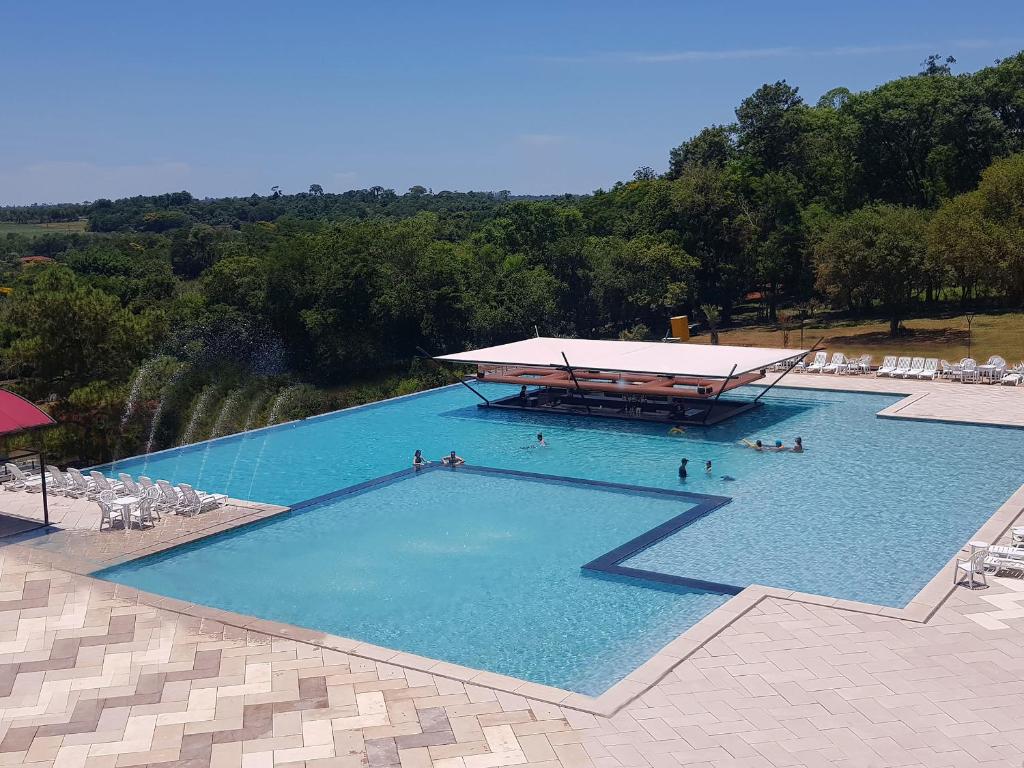 Bazén v ubytování Complexo Eco Cataratas Resort by SJ nebo v jeho okolí