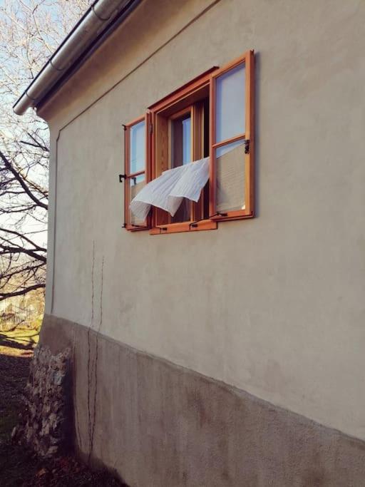 Budova, kde se prázdninový dům nachází
