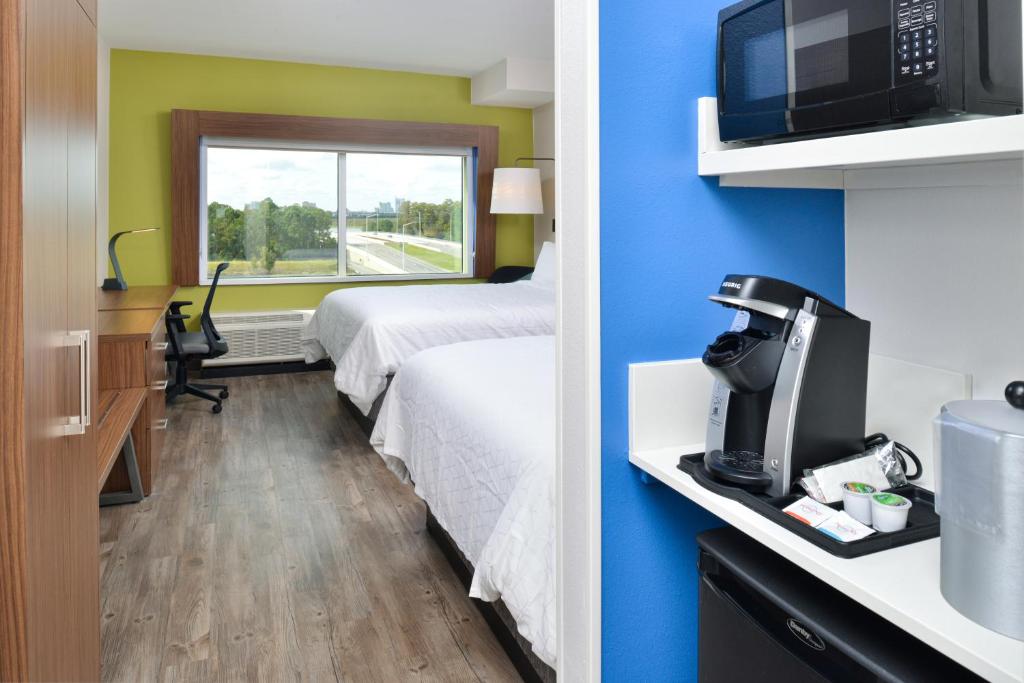 Holiday Inn Express Orlando - South Park by IHG photo