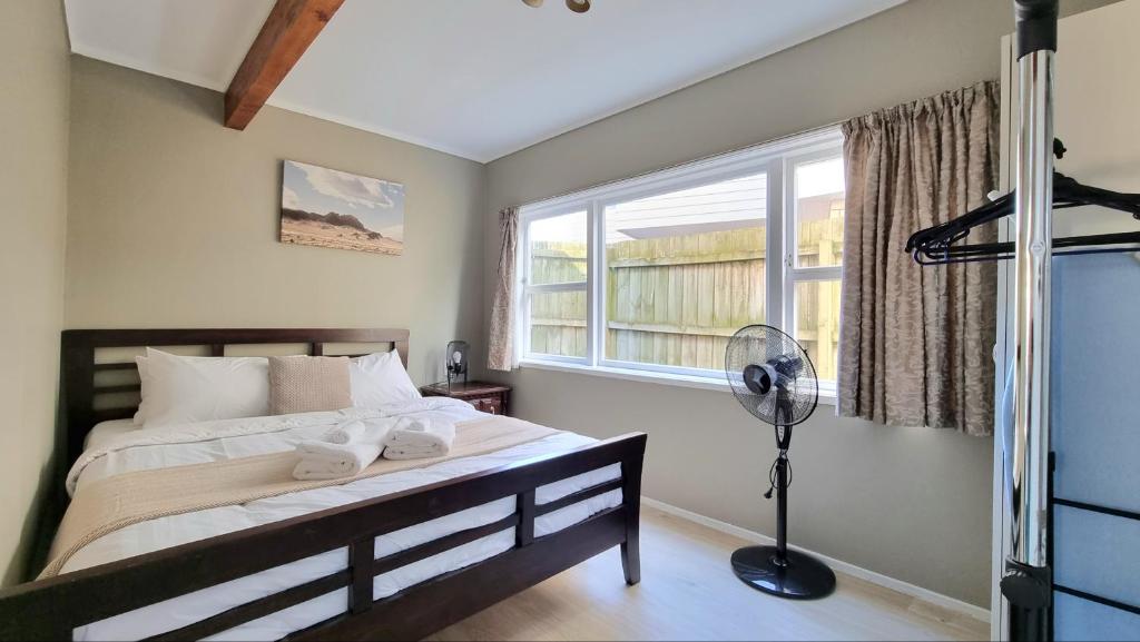 Lovely 2 - Bedroom Unit with Free Parking - Appartement