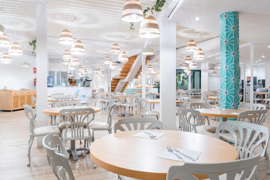 Restaurace v ubytování Checkin Bungalows Atlántida