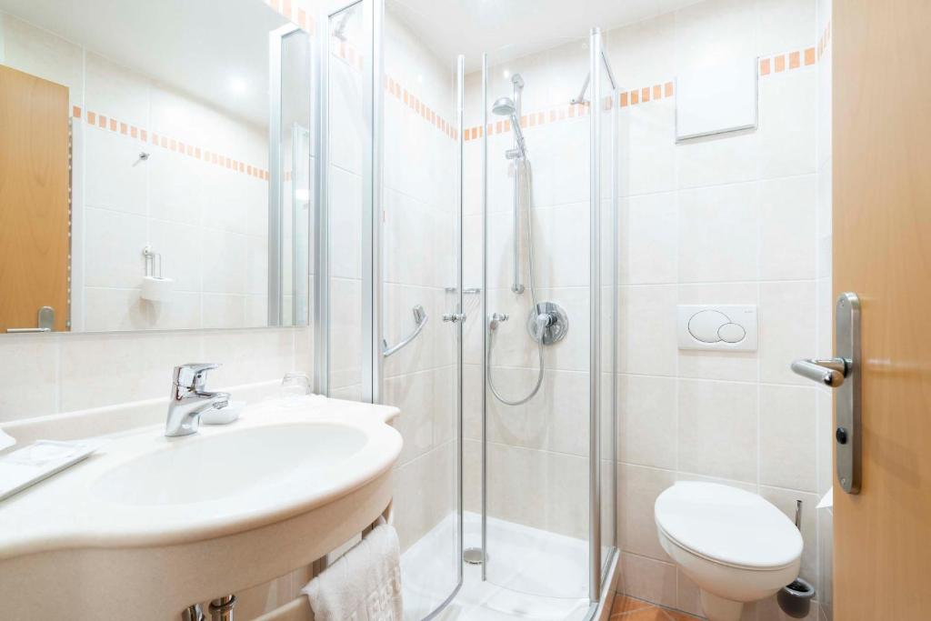 Koupelna v ubytování Hotel Brauerei Gasthof Höhn