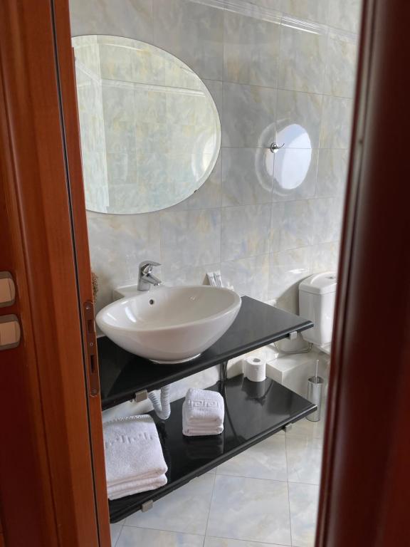 Athens Mirabello - Resim 40