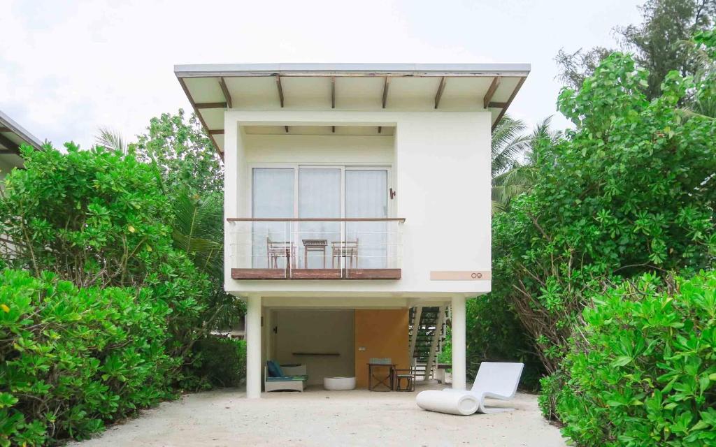 Сад в Holiday Inn Resort Kandooma Maldives - Kids Stay & Eat Free and DIVE FREE for Certified Divers for a minimum 3 nights stay
