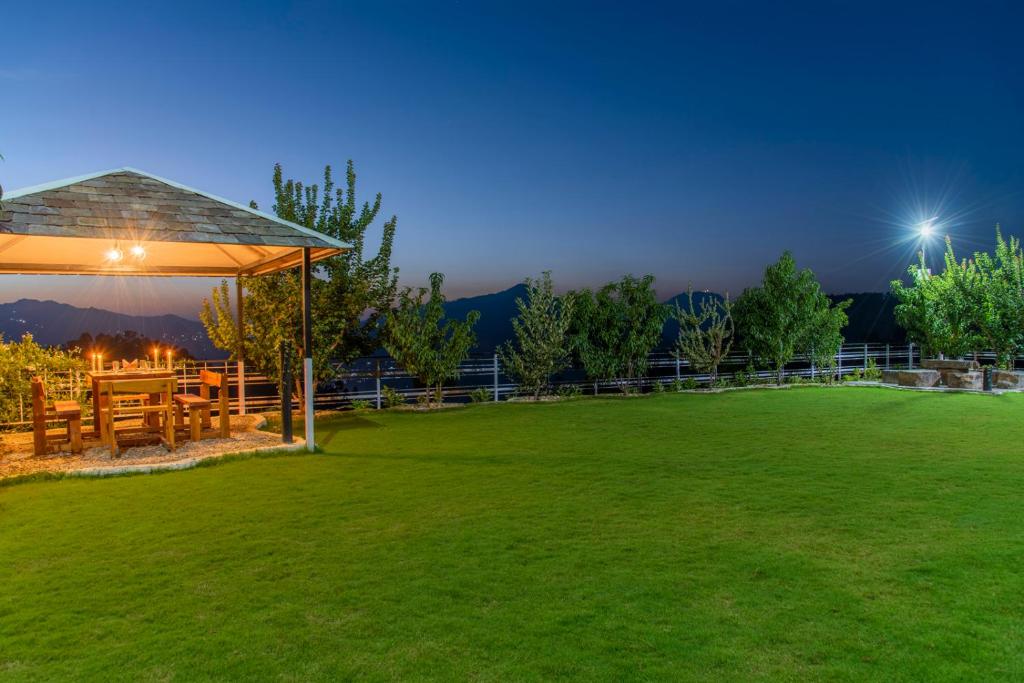 Zahrada ubytování Kanishka Retreat Resort Chail