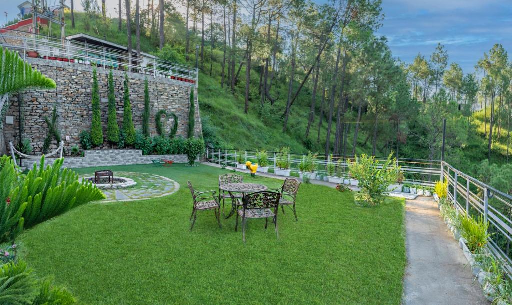 Zahrada ubytování Kanishka Retreat Resort Chail