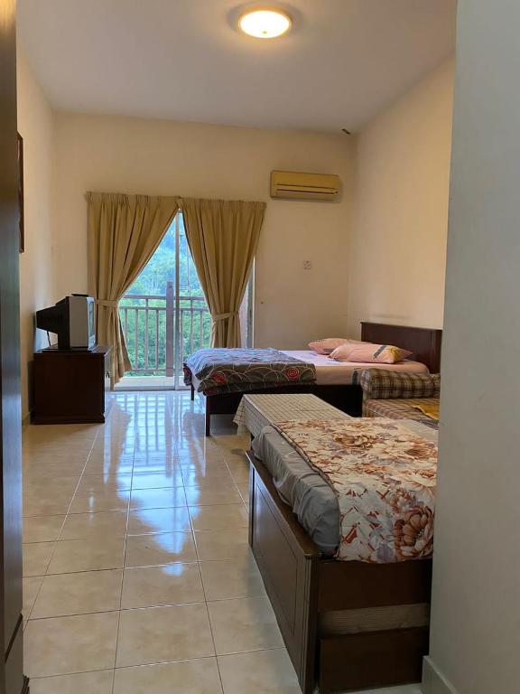 Studio Room Suria Hotel Bukit Merah - Housity