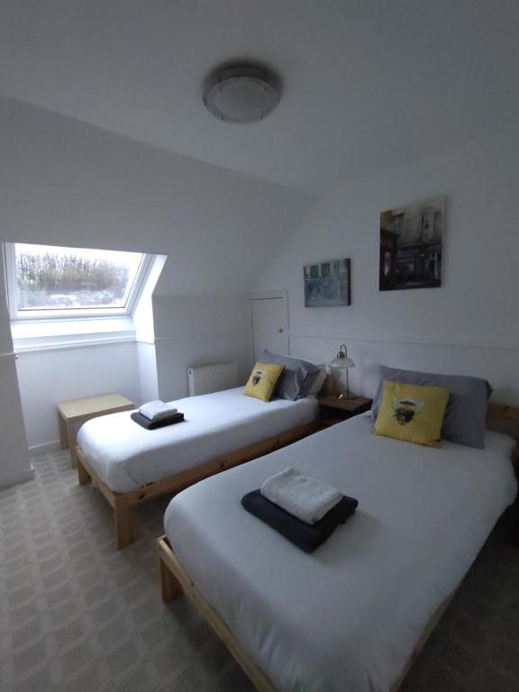Postel nebo postele na pokoji v ubytování Apartment in the heart of Callander
