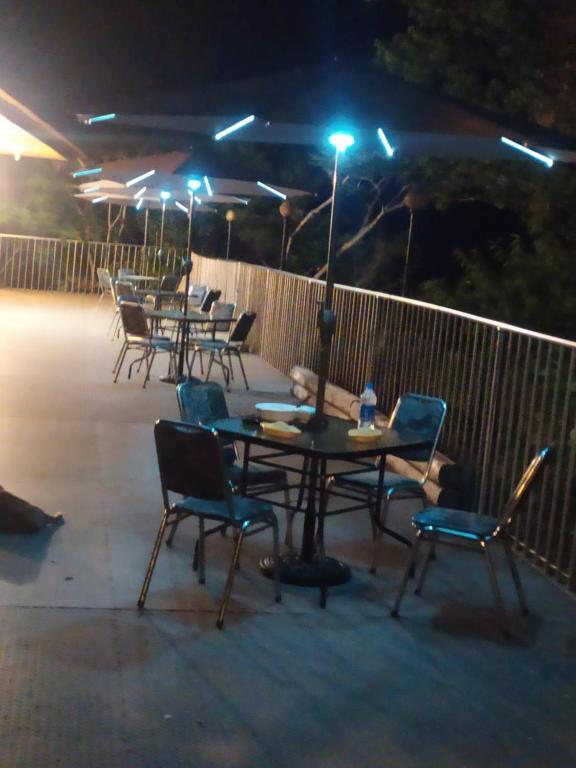 Balkón nebo terasa v ubytování Peach Holiday Manoranor