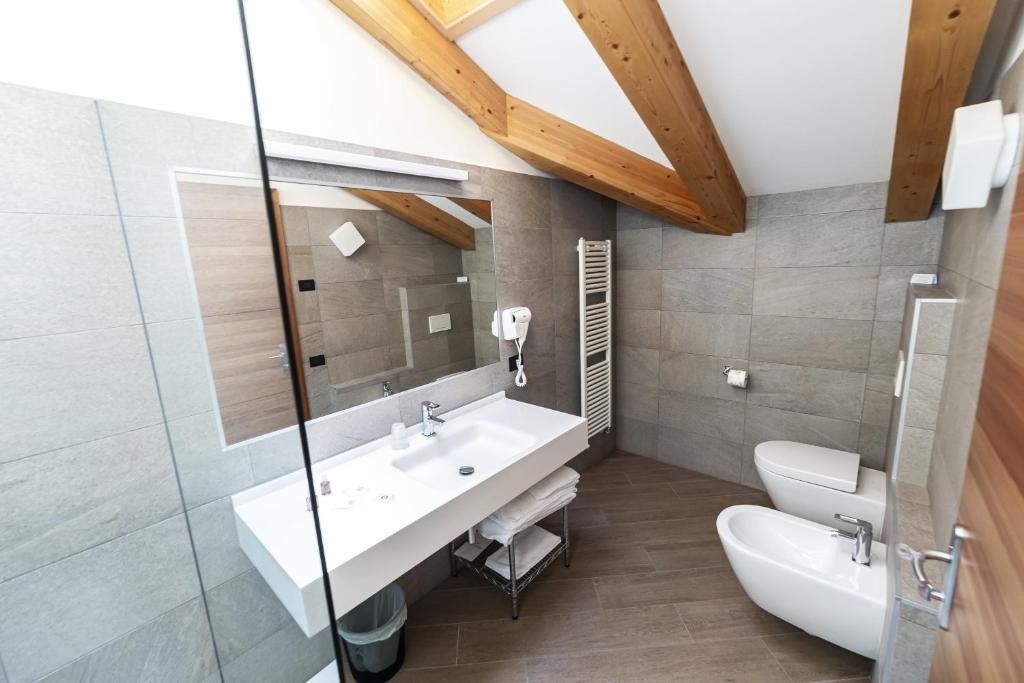 Koupelna v ubytování Hotel Garnì Paradisi - Wellness & Spa