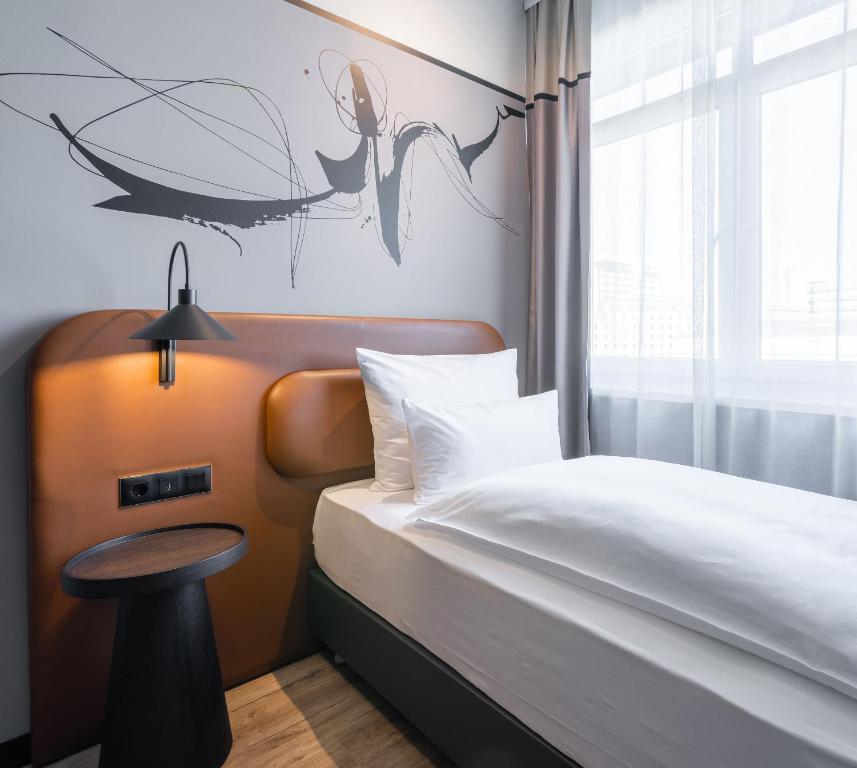 TITANIC Comfort Kurfürstendamm - Resim 18