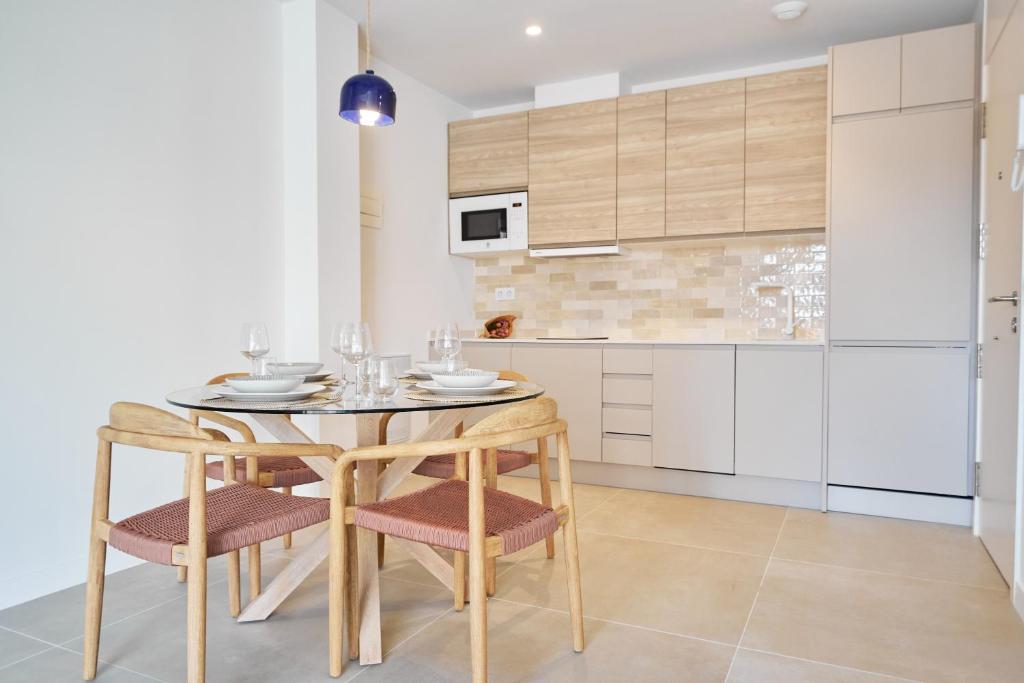 Slow Home Apartments - 10